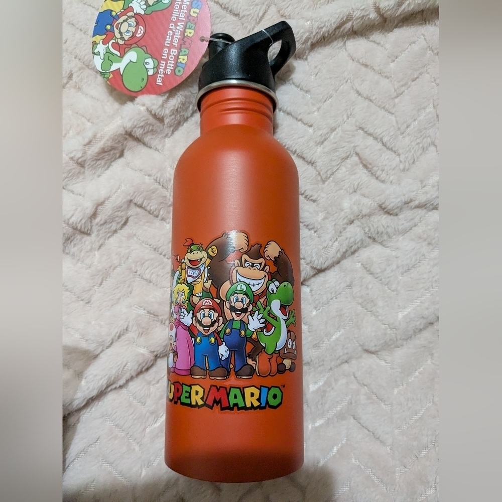 Nintendo Super Mario Bros Metal Water Bottle with Official Seal NWT - Picture 2 of 6